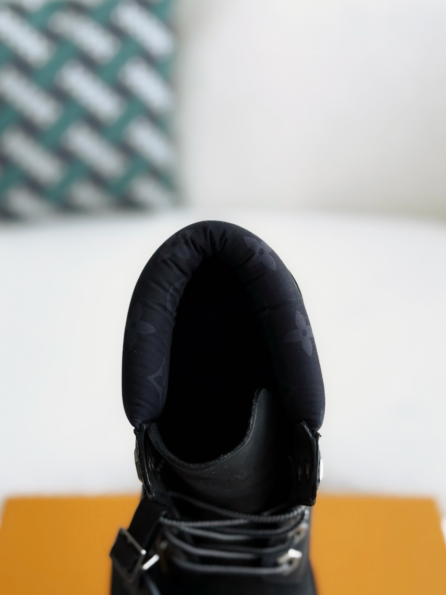 L X V x Timland boots/Martin boots/boots detail 9