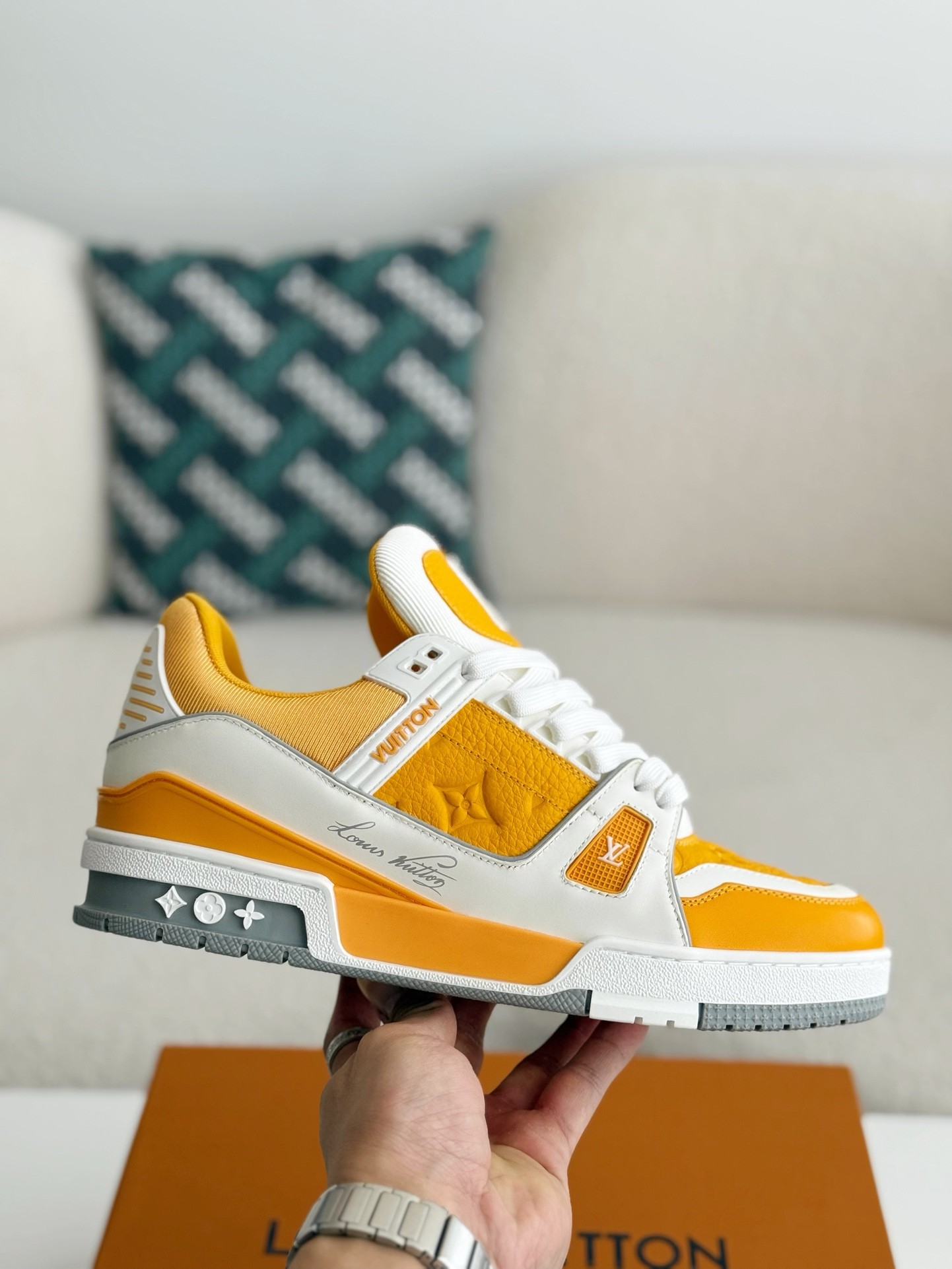 L X V TRAINER SNEAKERS detail 6