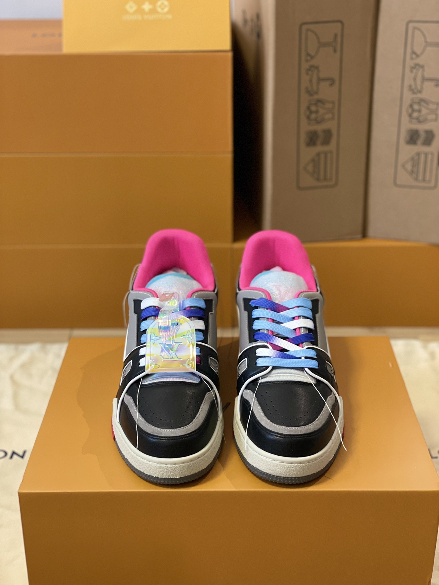 L X V TRAINER 1A9IQ5 Sneakers detail 4