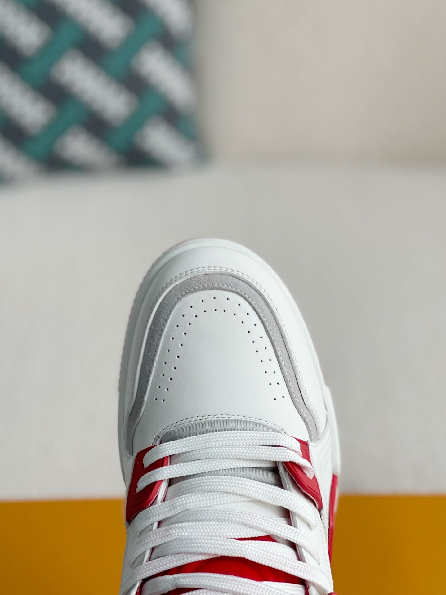 L X V SNEAKERS detail 9