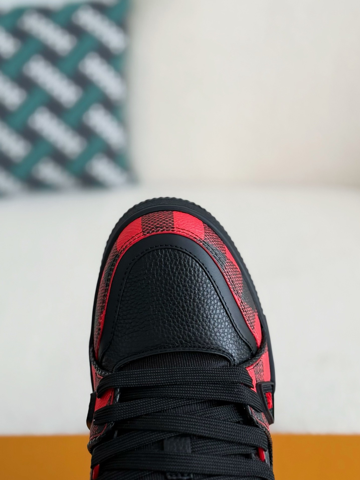 L X V TRAINER SNEAKERS detail 8