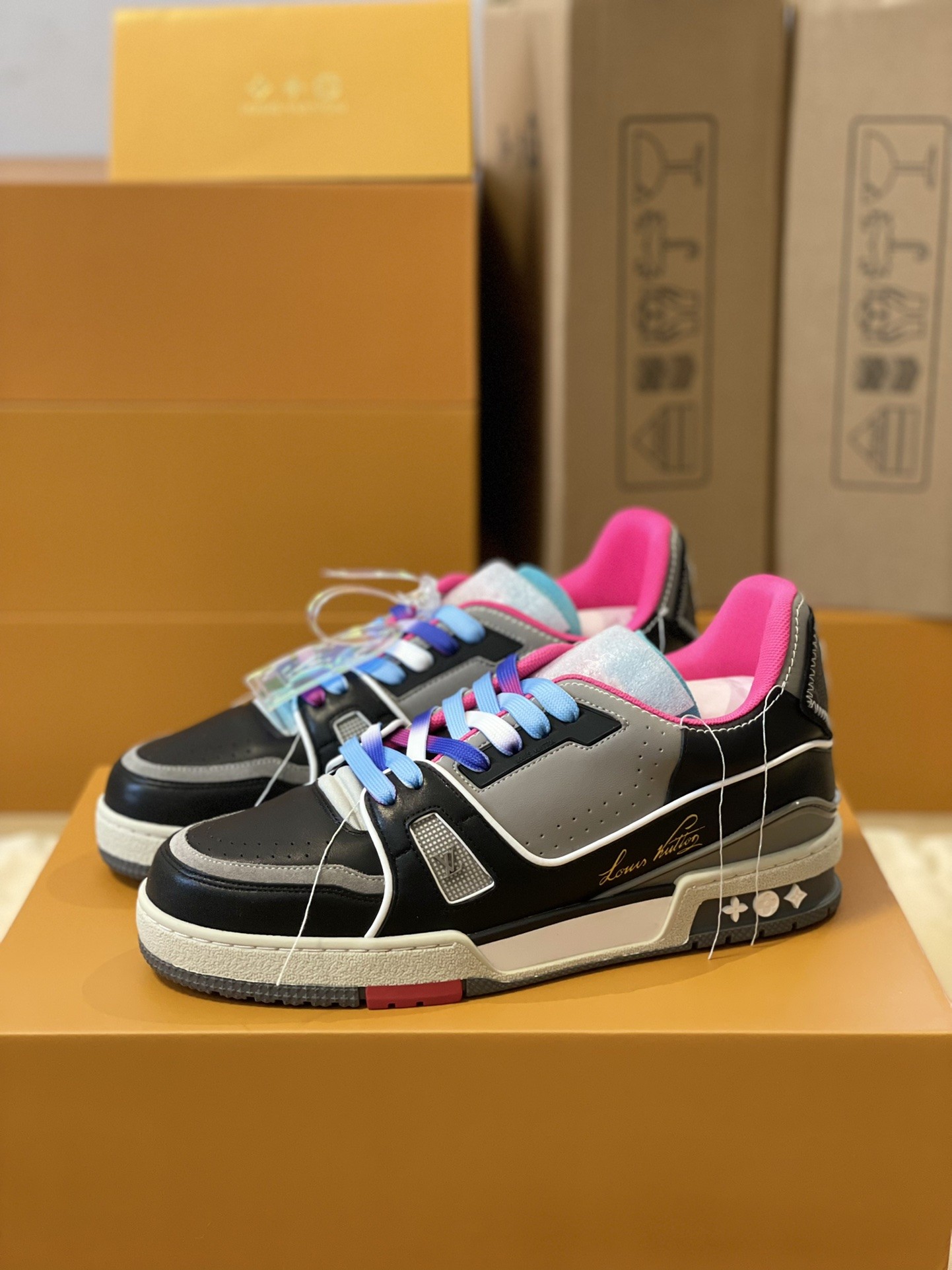L X V TRAINER 1A9IQ5 Sneakers
