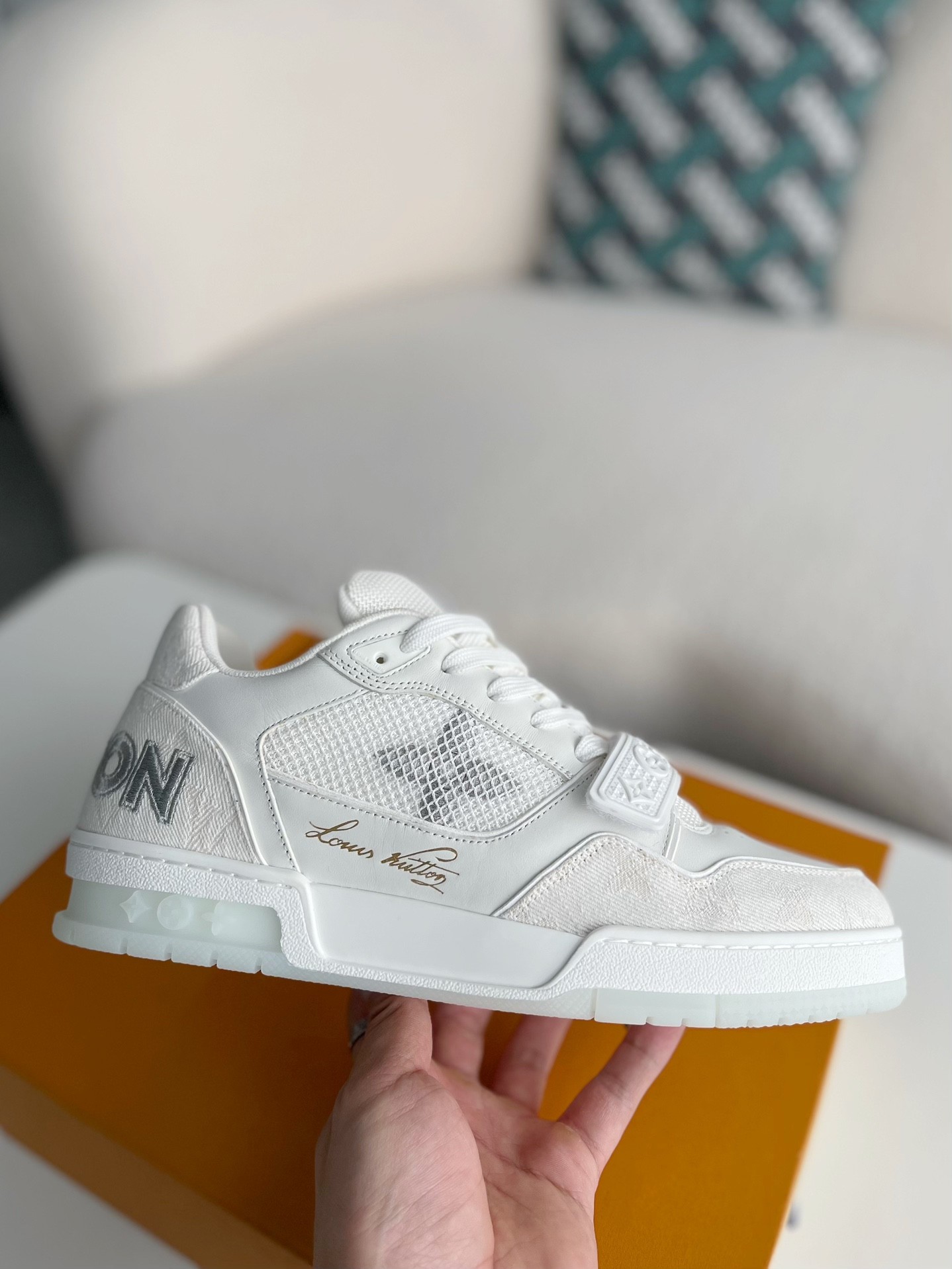 L X V TRAINER 1A9IQ5 Sneakers detail 6