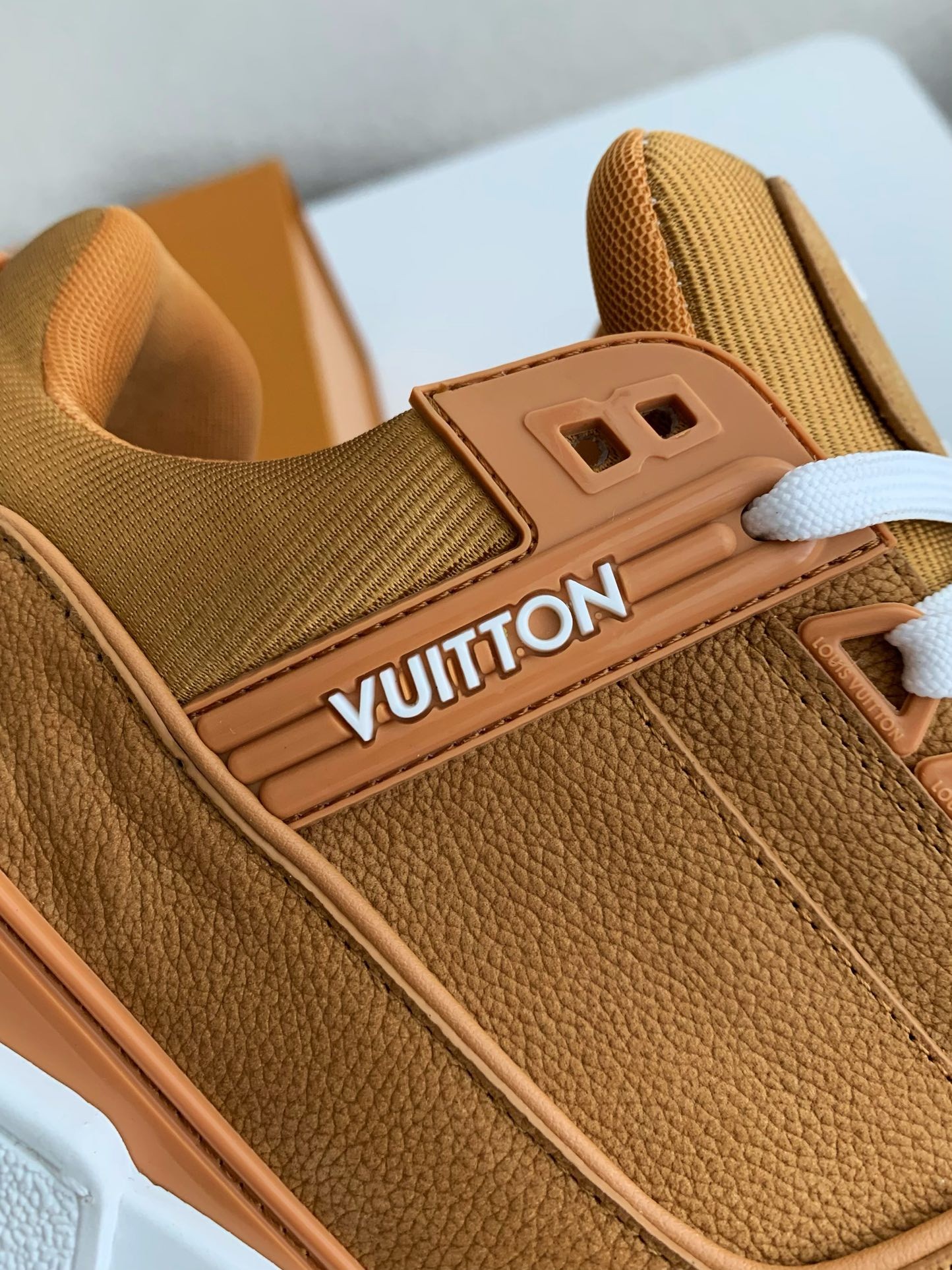 L X V TRAINER SNEAKERS detail 10