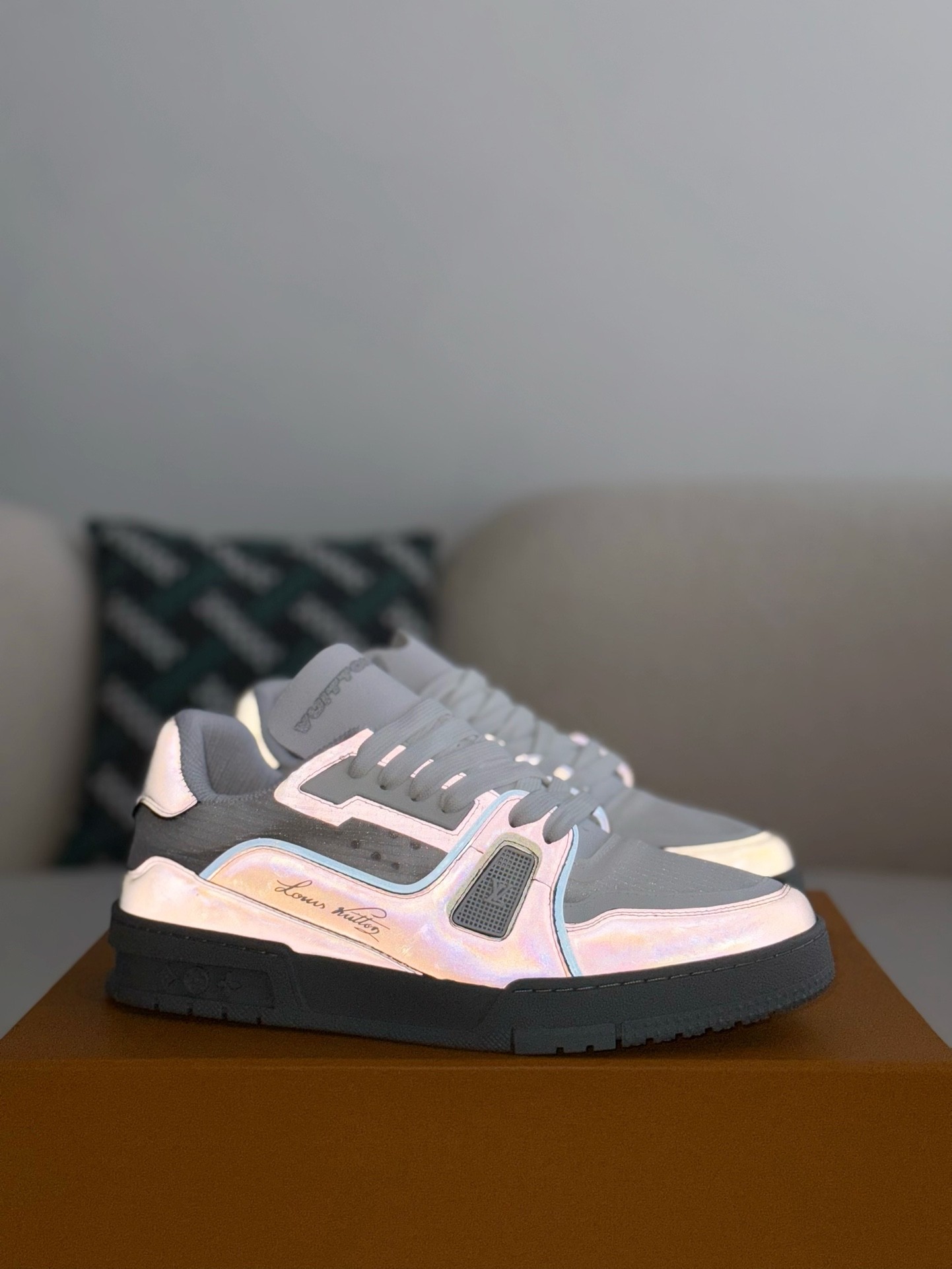 L X V TRAINER CUP SNEAKERS detail 4