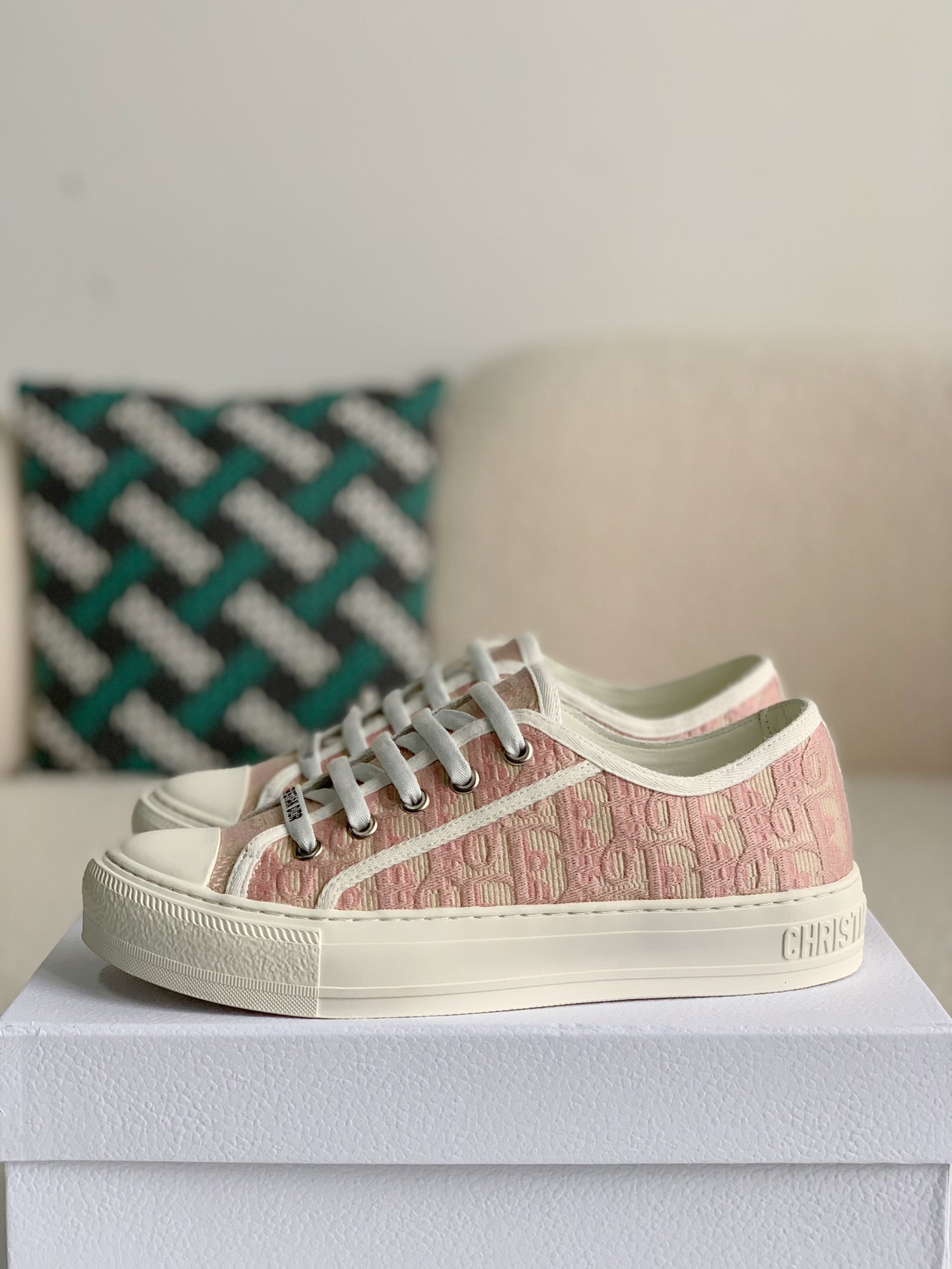 Product detail 1