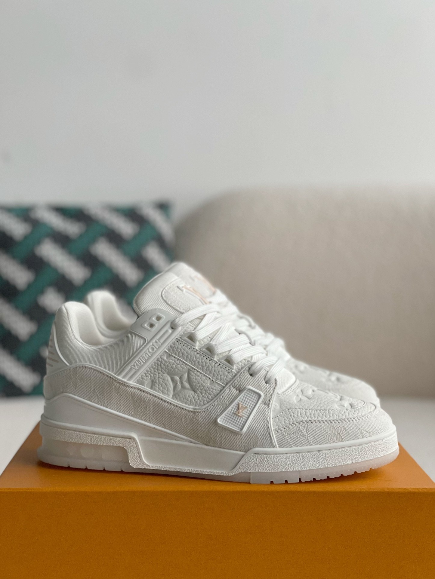 L X V TRAINER 1A8FN8 Sneakers detail 2