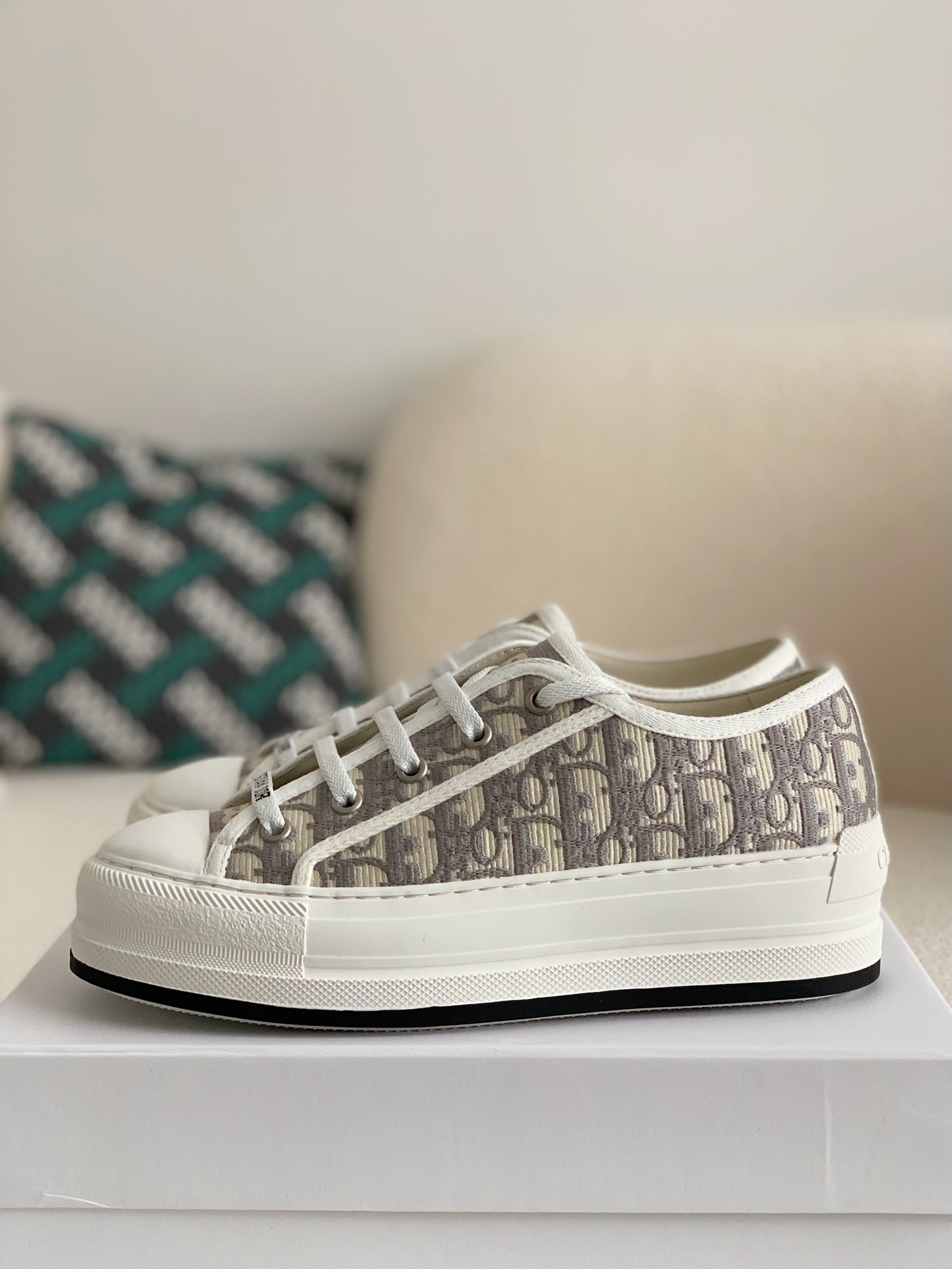 DR B23 low Sneaker