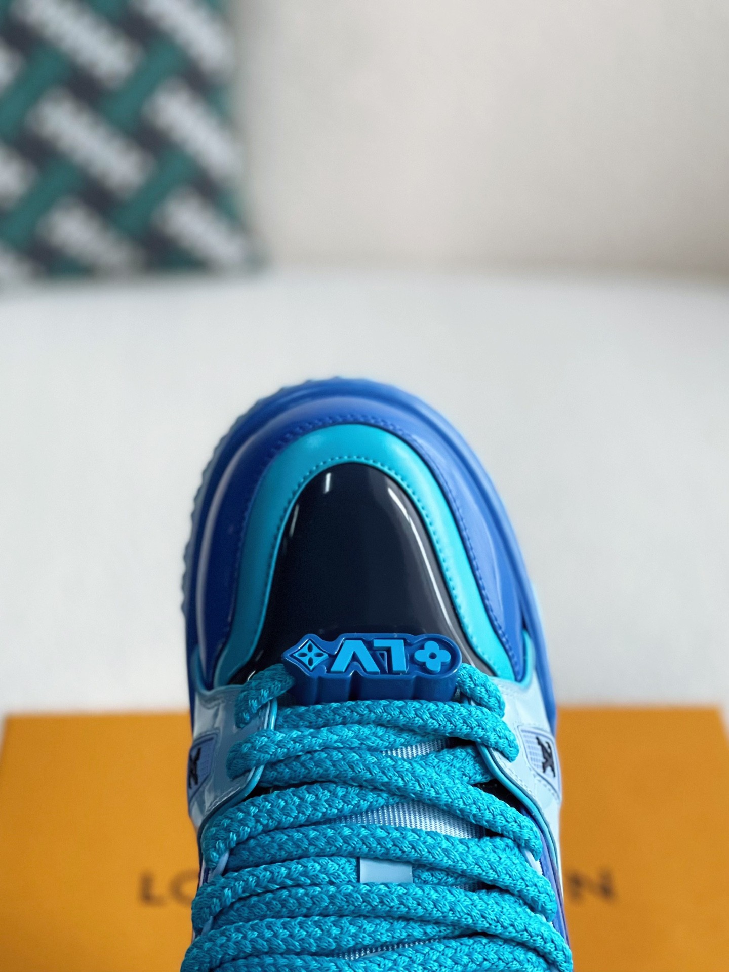 L X V TRAINER MAXI SNEAKERS detail 8