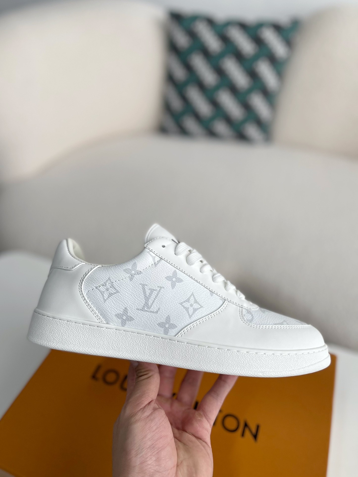 L X V RIVOLI SNEAKERS detail 6