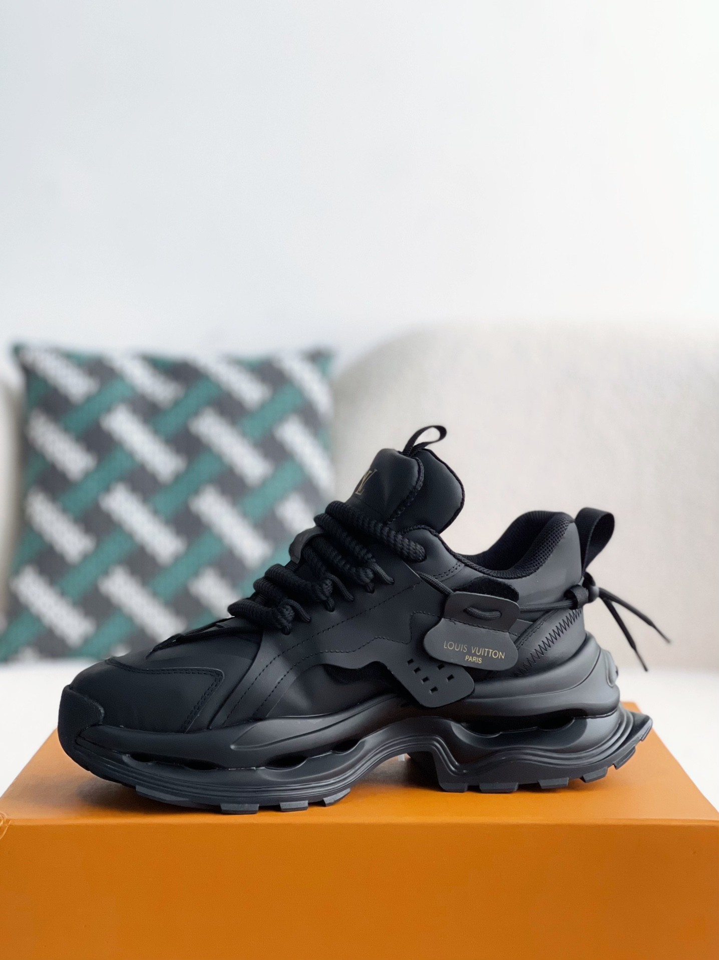 L X V CASUAL SNEAKERS detail 4