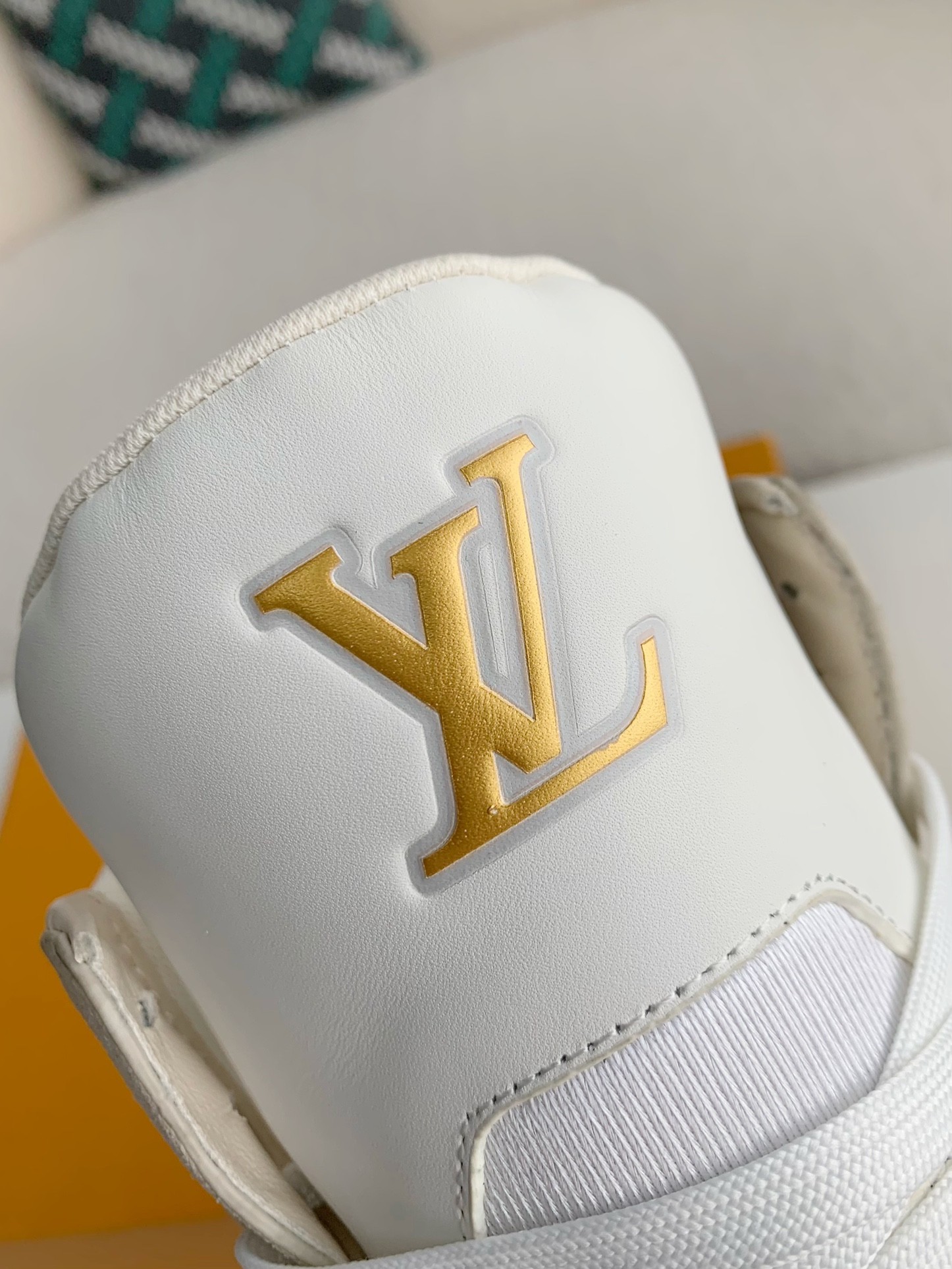 L X V TRAINER SNEAKERS detail 10