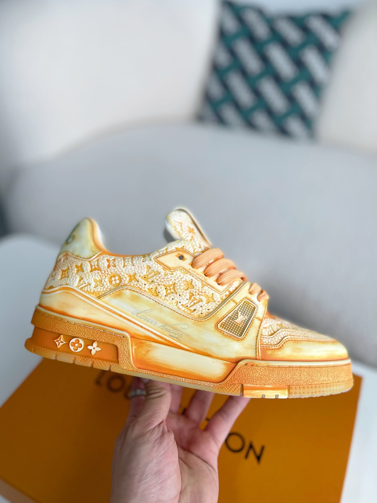 L X V SNEAKERS detail 6