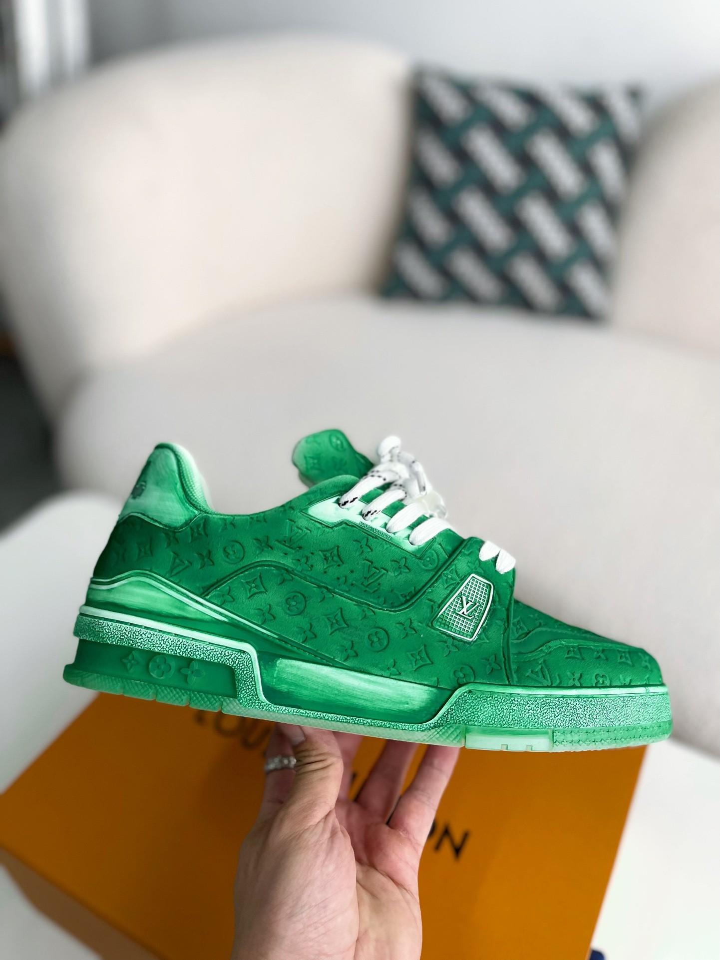 L X V TRAINER SNEAKERS detail 6