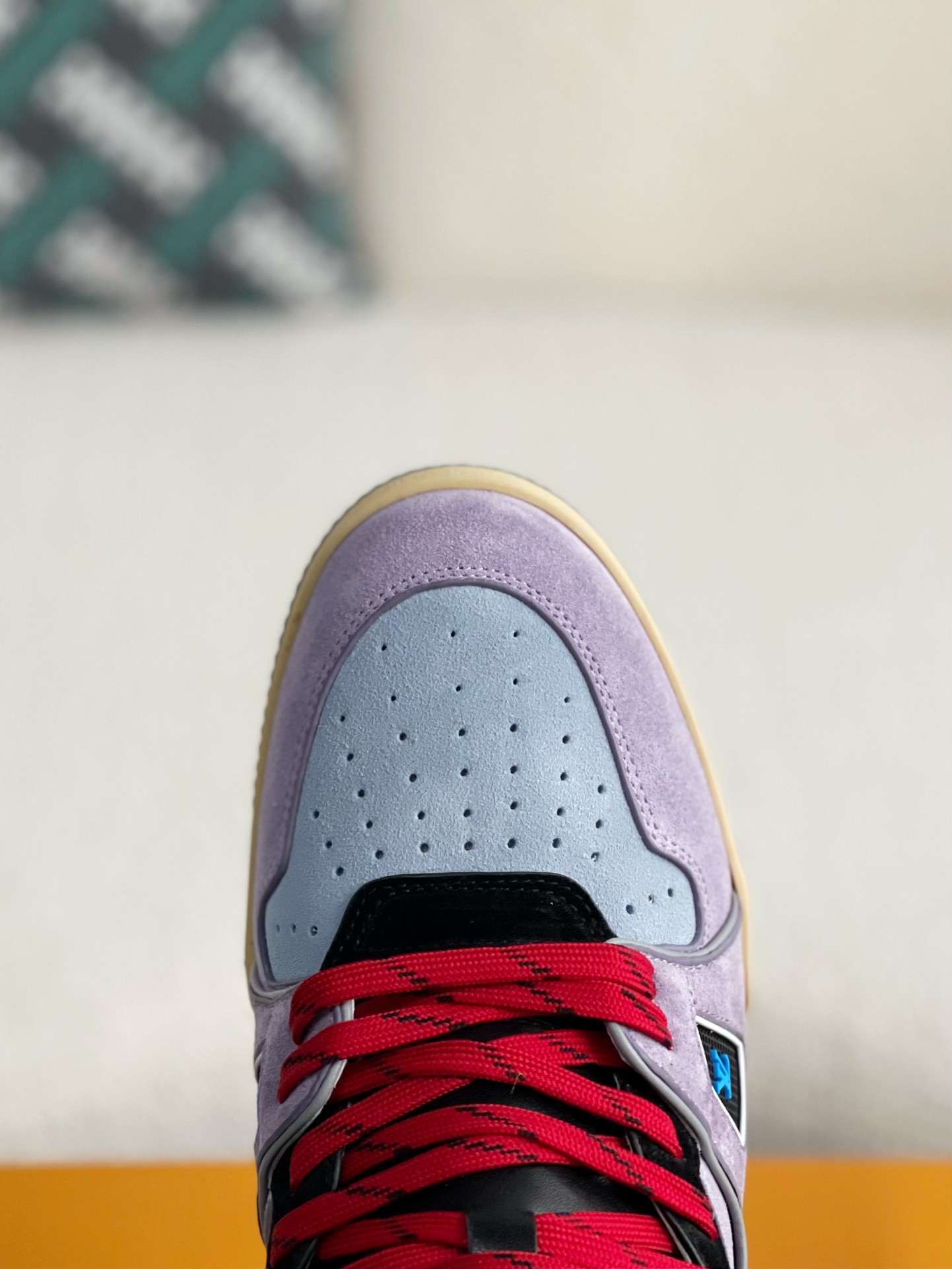 L X V TRAINER SNEAKERS detail 8