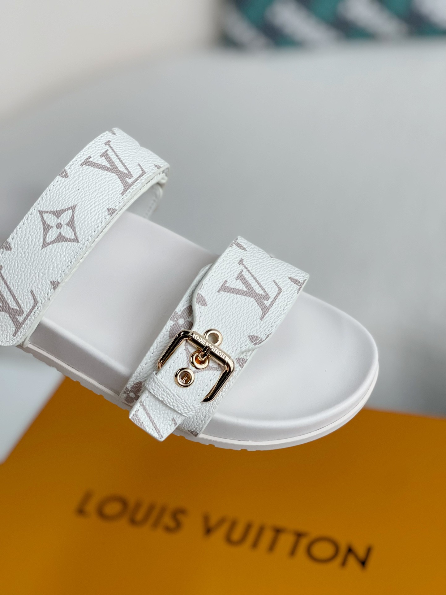 L X V SLIPPERS detail 7