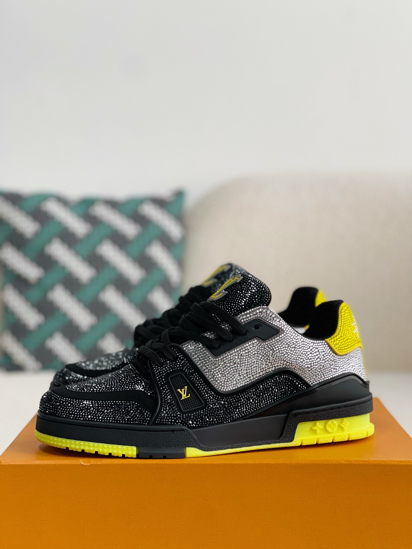 L X V Trainers Sneakers
