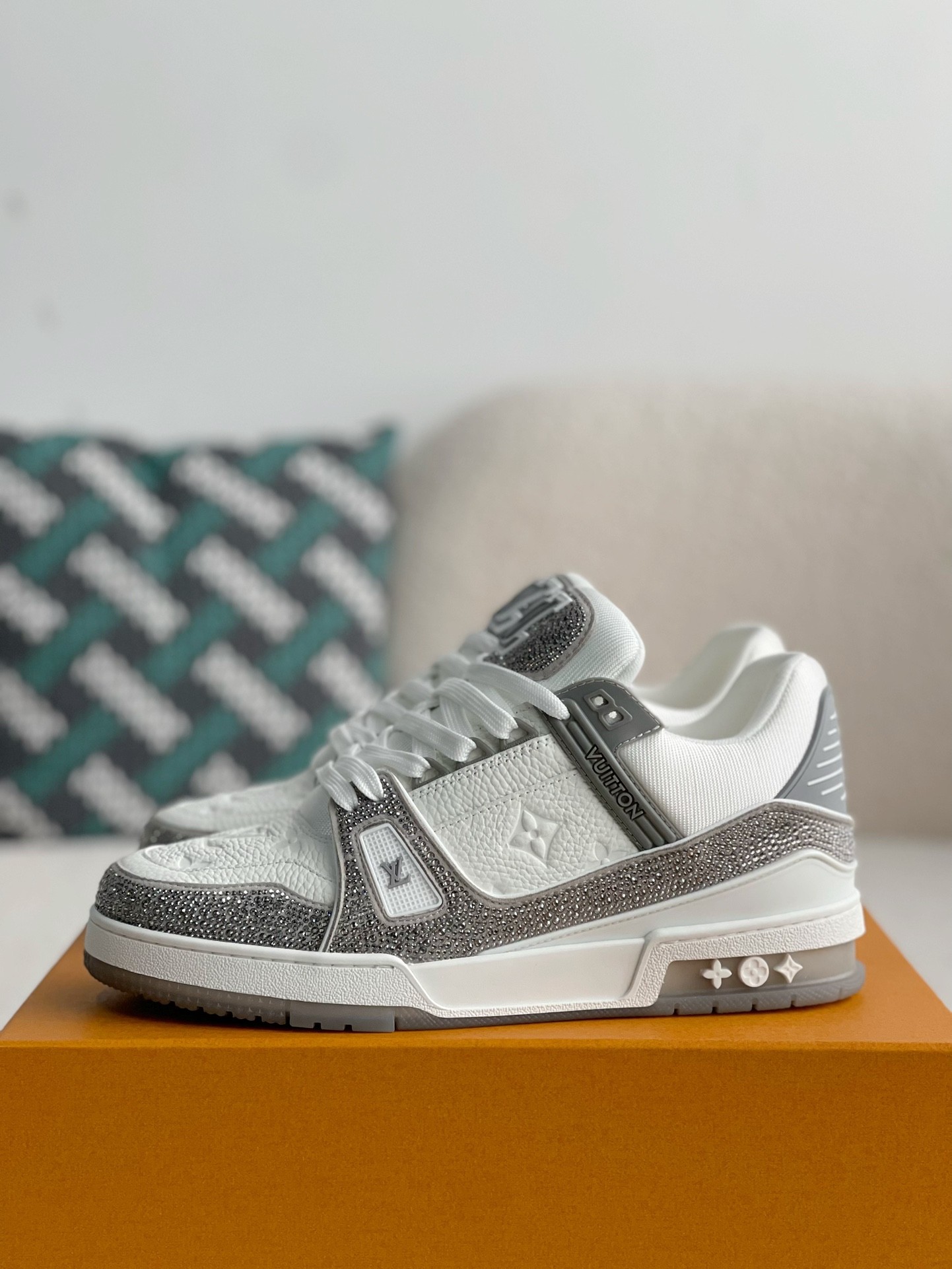 L X V Trainers Sneakers
