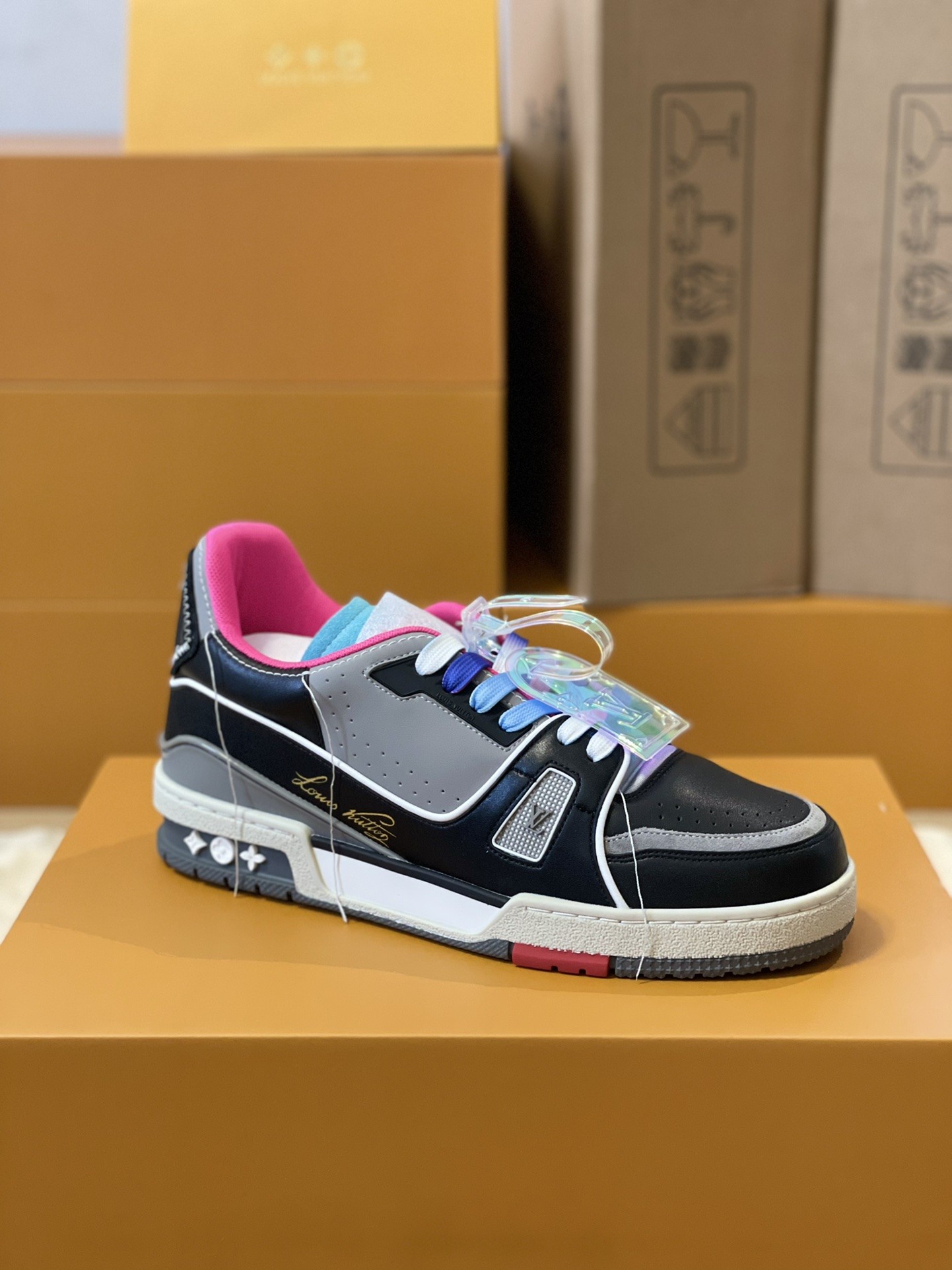 L X V TRAINER 1A9IQ5 Sneakers detail 3