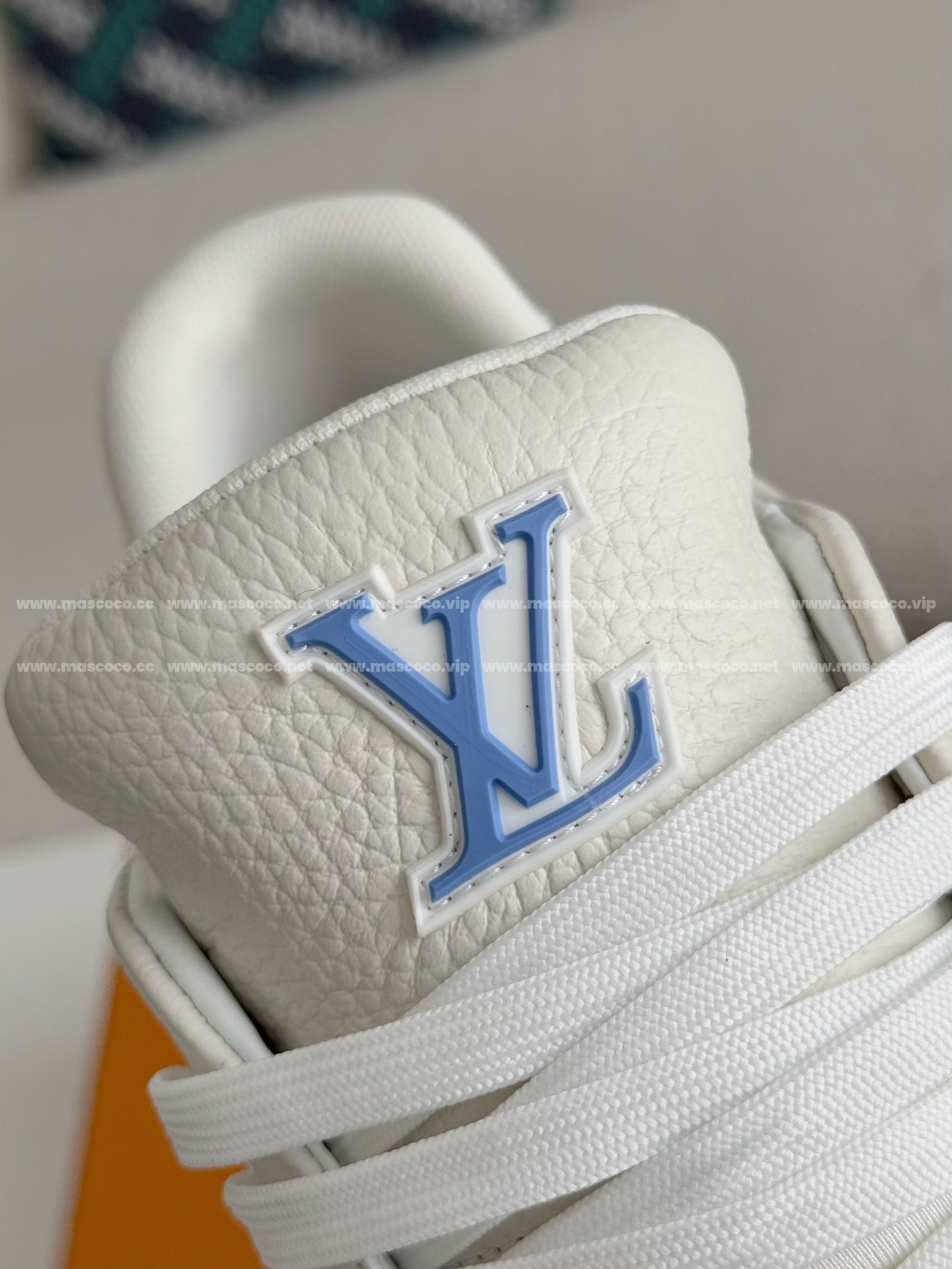 L X V TRAINER SNEAKERS detail 10