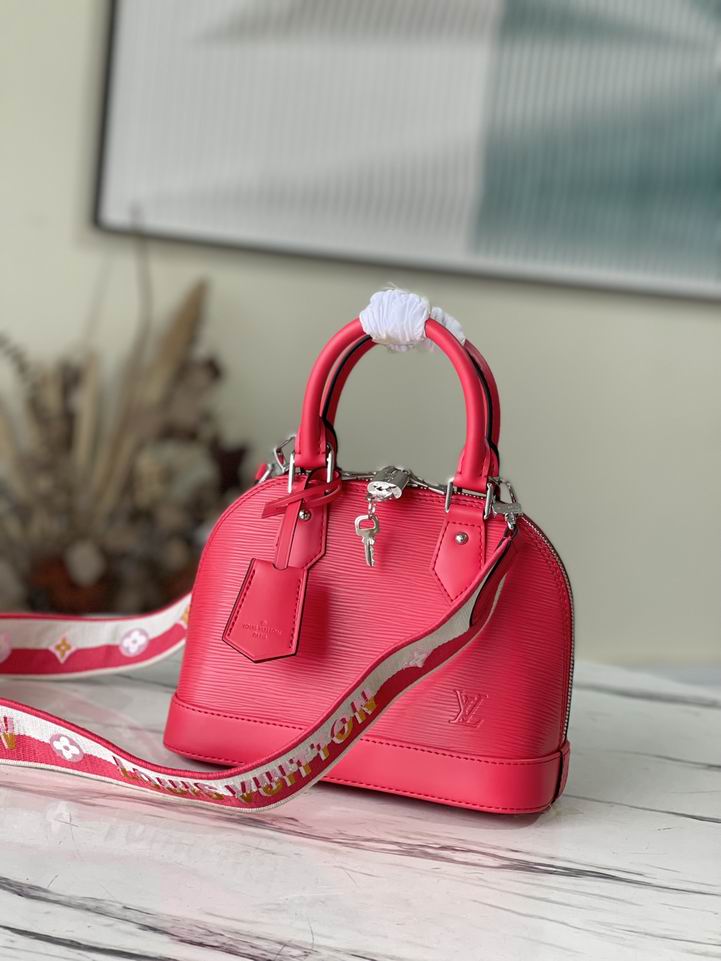 L X V Bag 23.5x17.5zx11.5cm detail 11