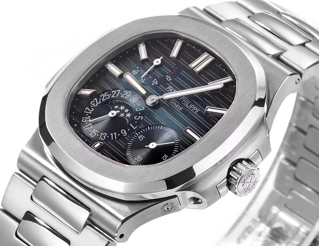 PP Nautilus 5712/1A Moon Phase Steel Blue Dial detail 11