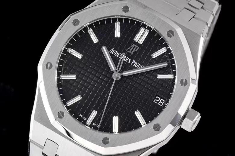 APS Royal Oak Selfwinding detail 2