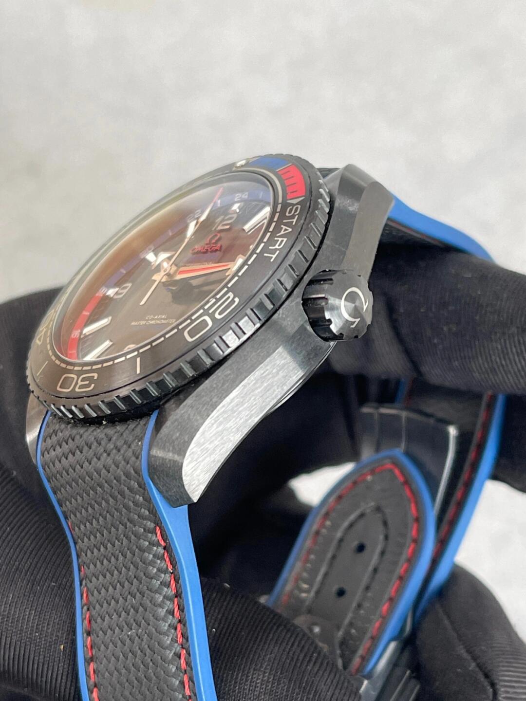 OMG Seamaster 600m detail 9