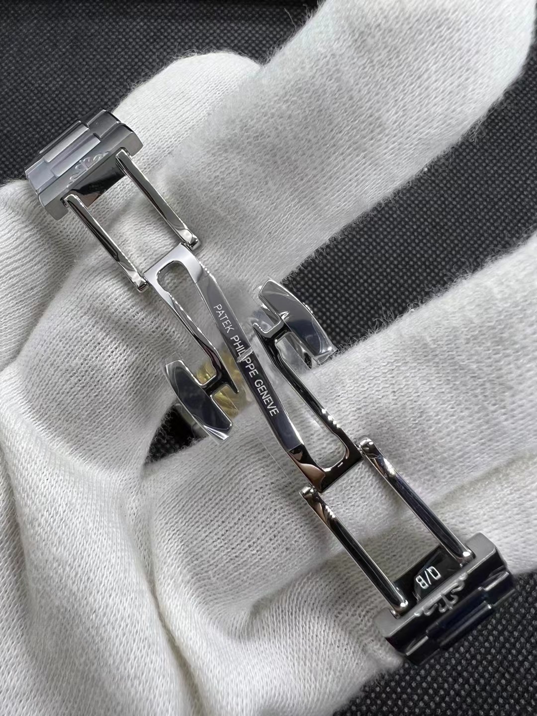 PP 7118/1200A Unworn detail 10