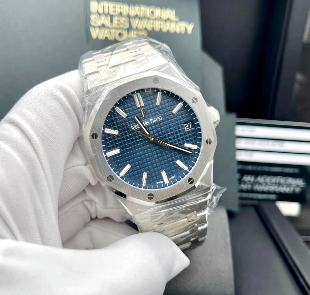APS Royal Oak 15500 detail 5