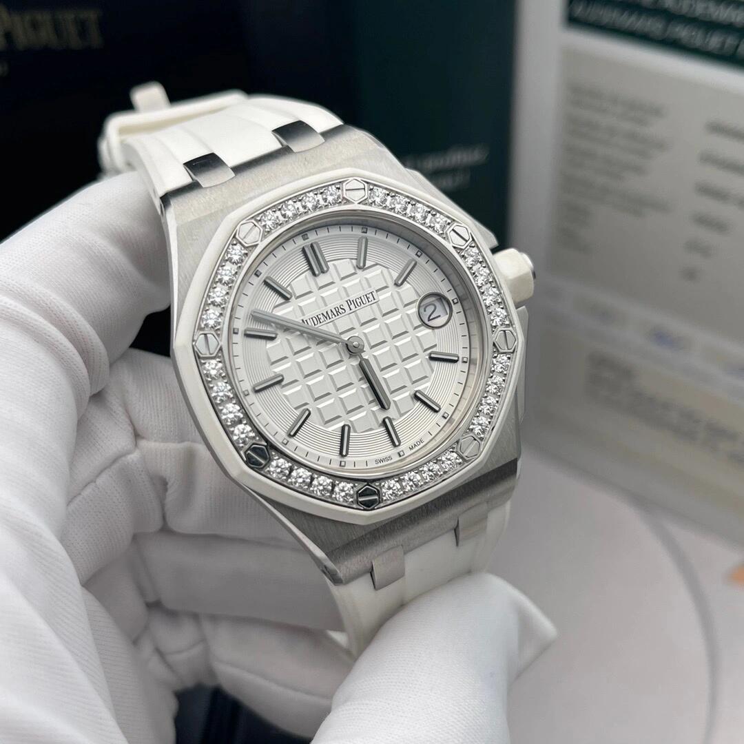 APS Royal Silver Ladies detail 6