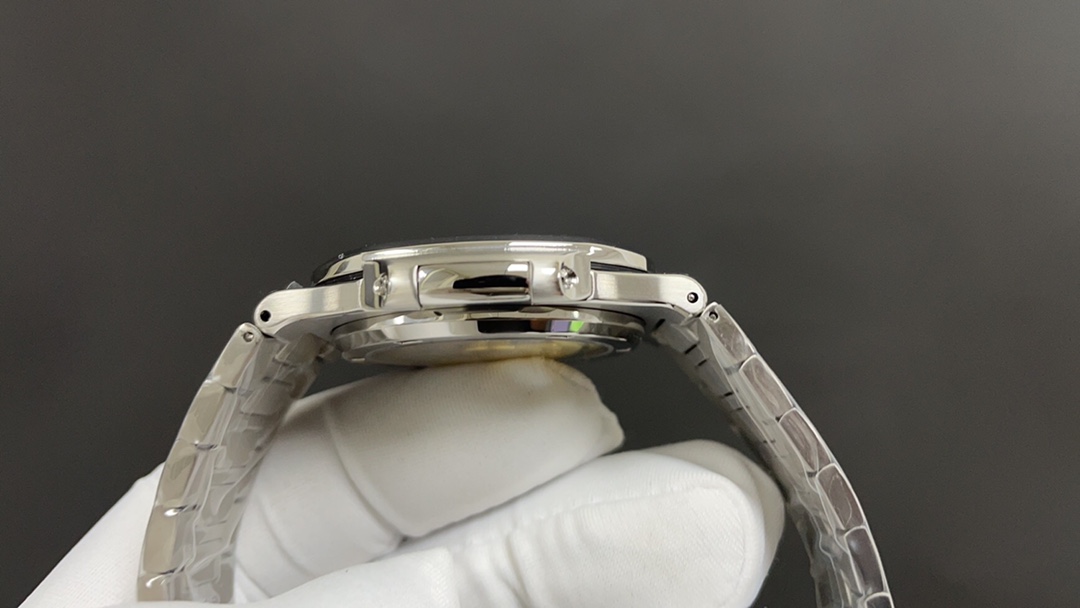 PP Nautilus Green White Diamond detail 5