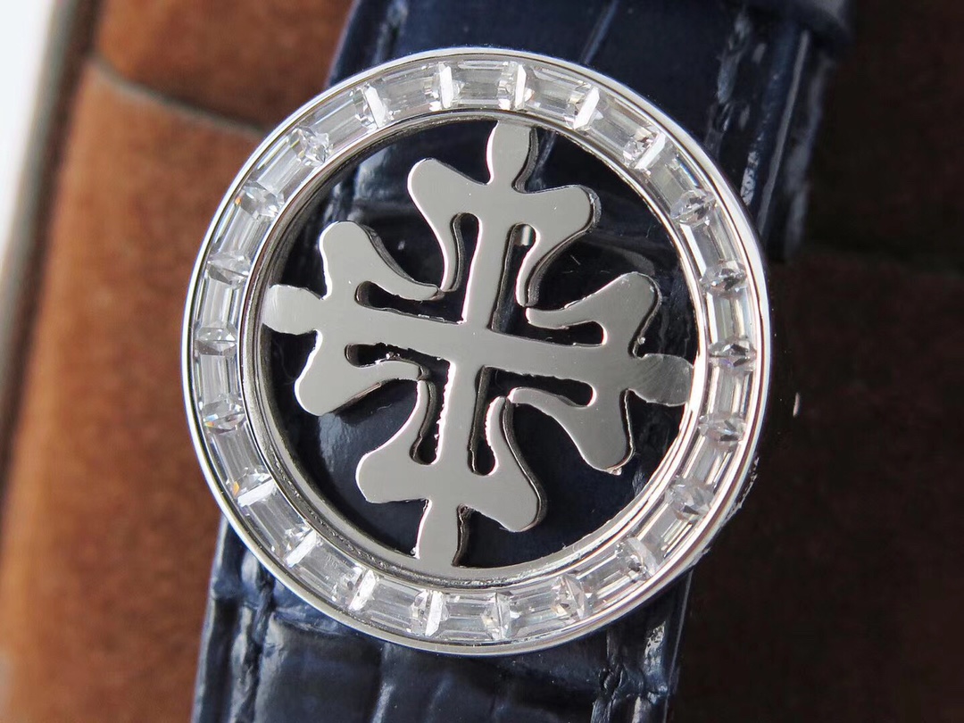 PP Grand Leather detail 4