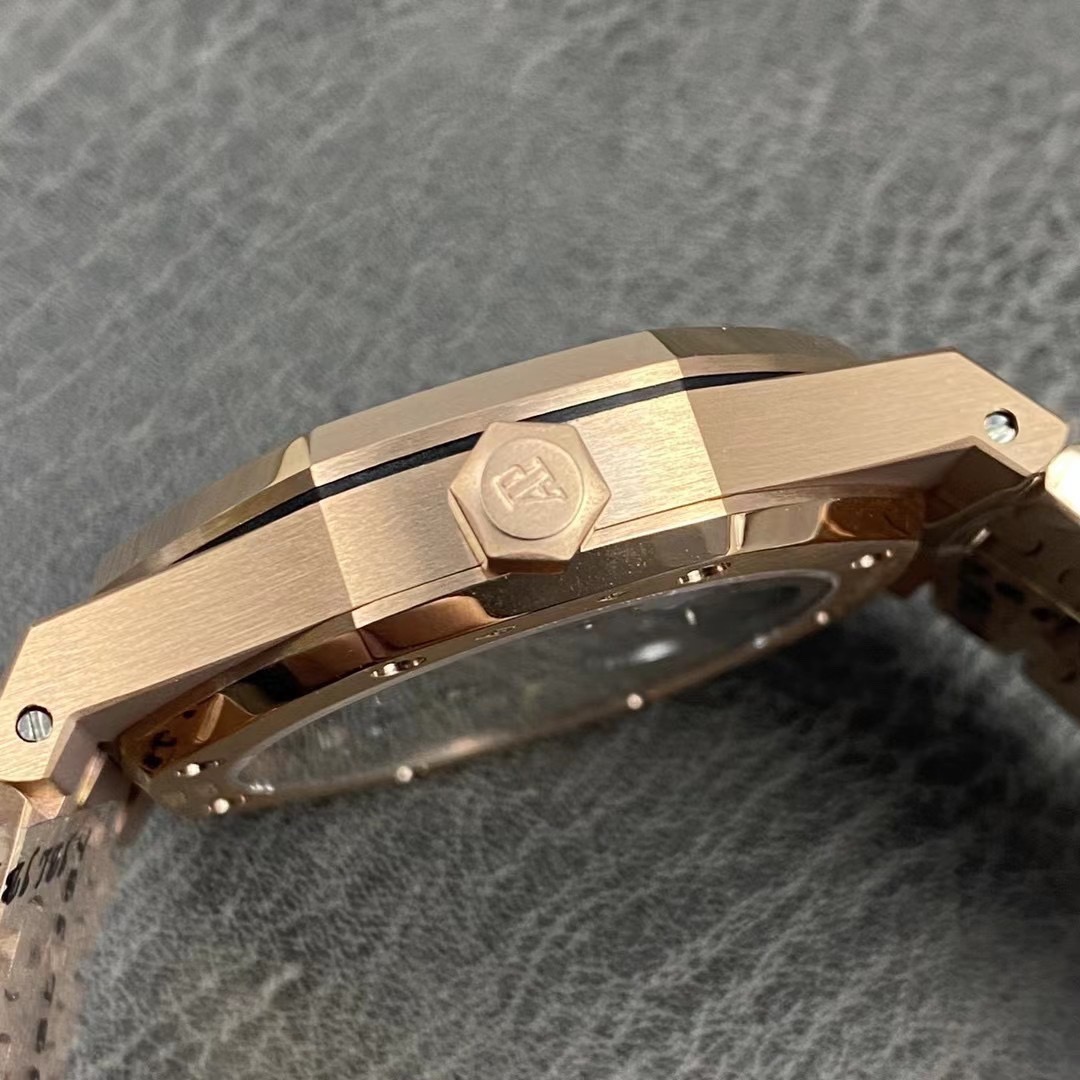 APS Tourbillon 26730or detail 2