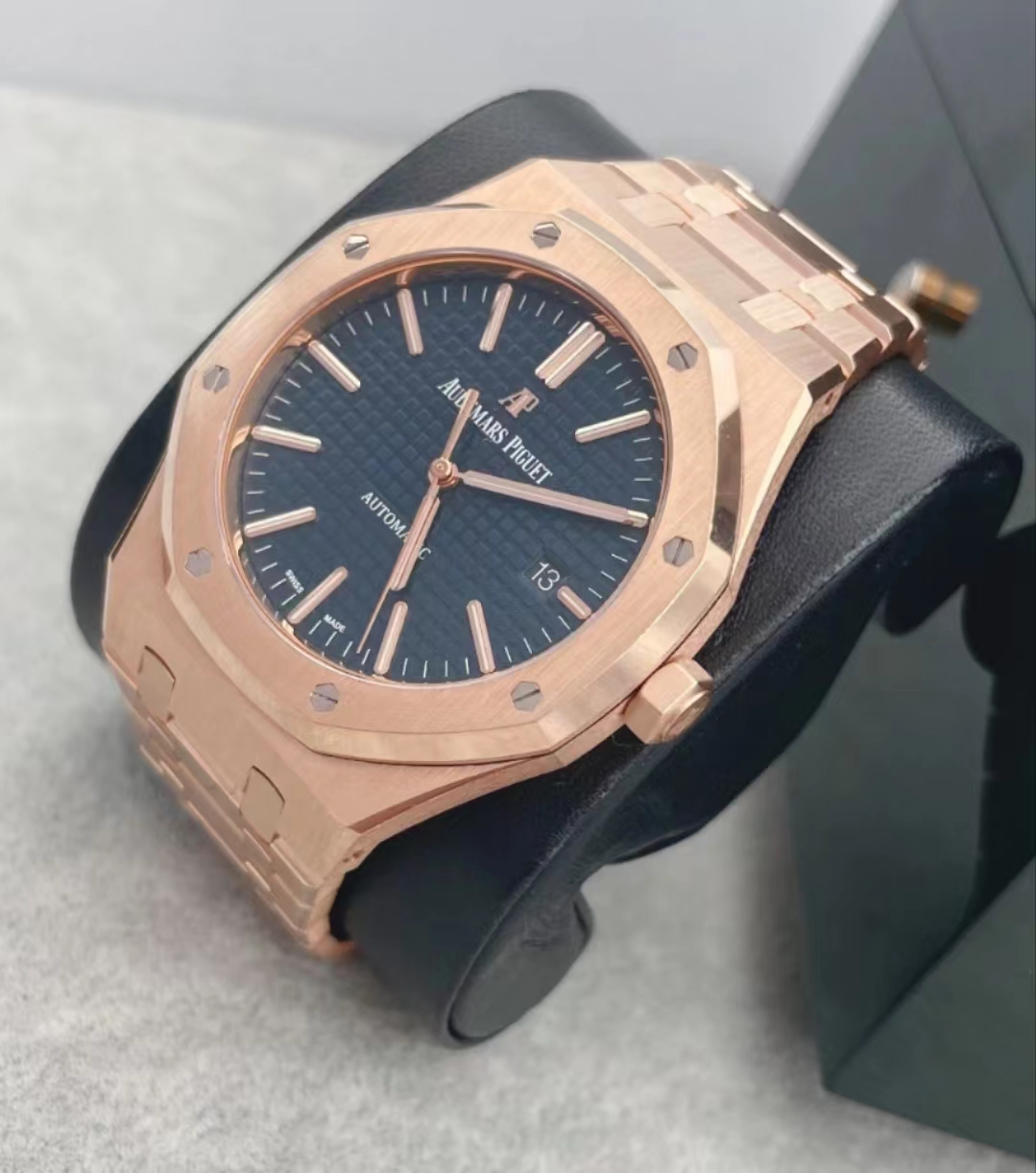 APS Royal Oak 15400OR.OO.1220OR.01 detail 5