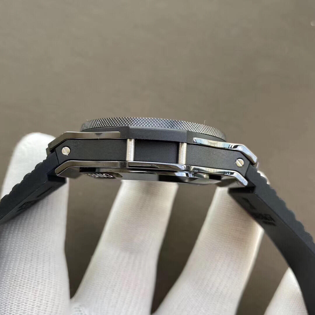 HB Black Magic 301.CX.130.RX detail 6