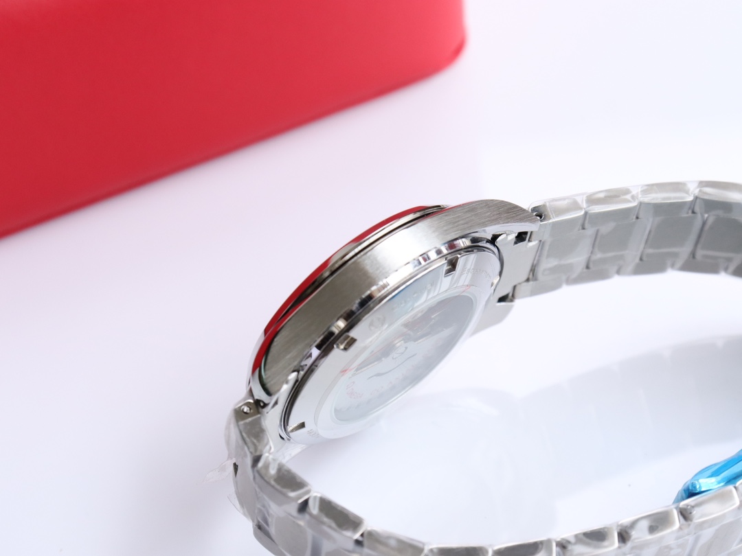 OMG Seamaster Aqua Teera 150 Meter Watch 41mm Diameter 316l Stainless Steel Strap detail 7