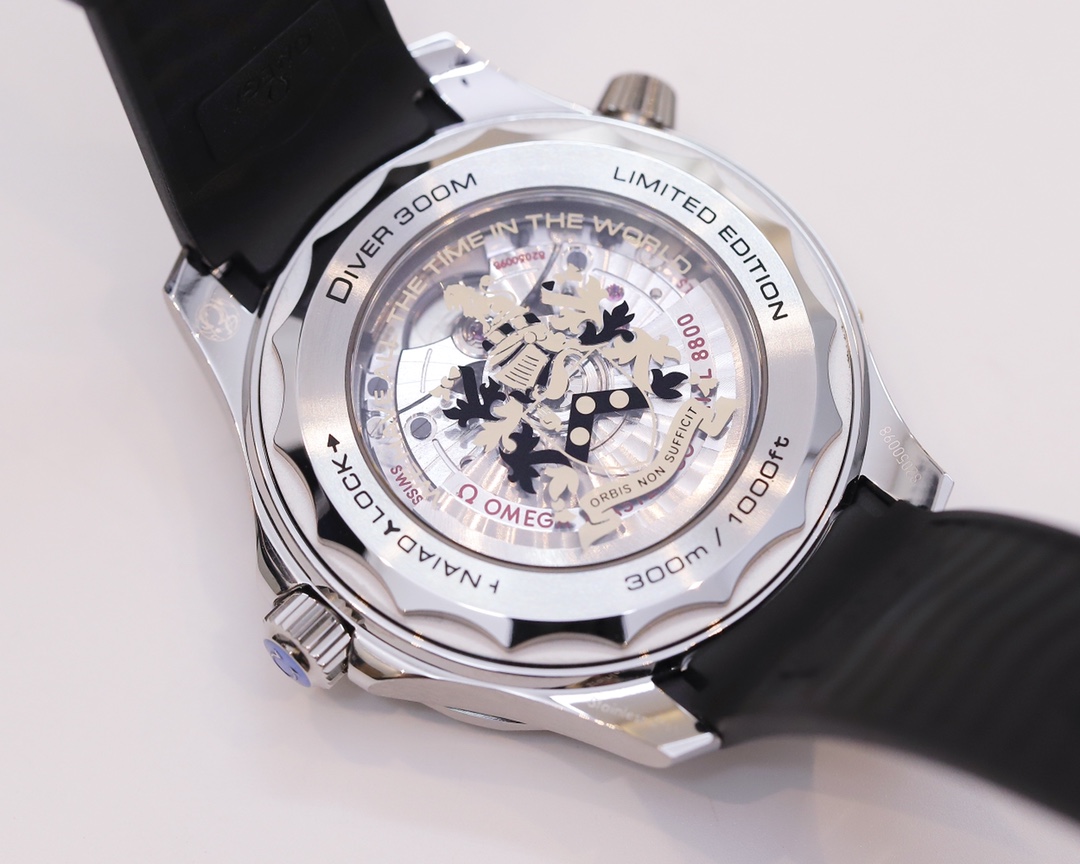OMG Master Chronometer detail 7