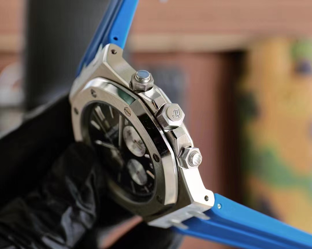 APS Royal Oak Chronograph detail 4