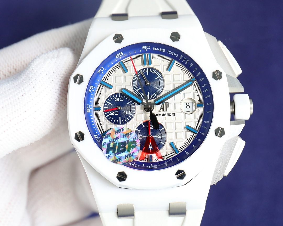 APS 26402 Royal Oak Watch detail 2