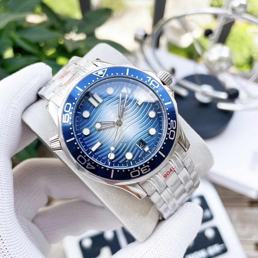 OMG Seamaster Diver 300M 8800 Diver detail 3