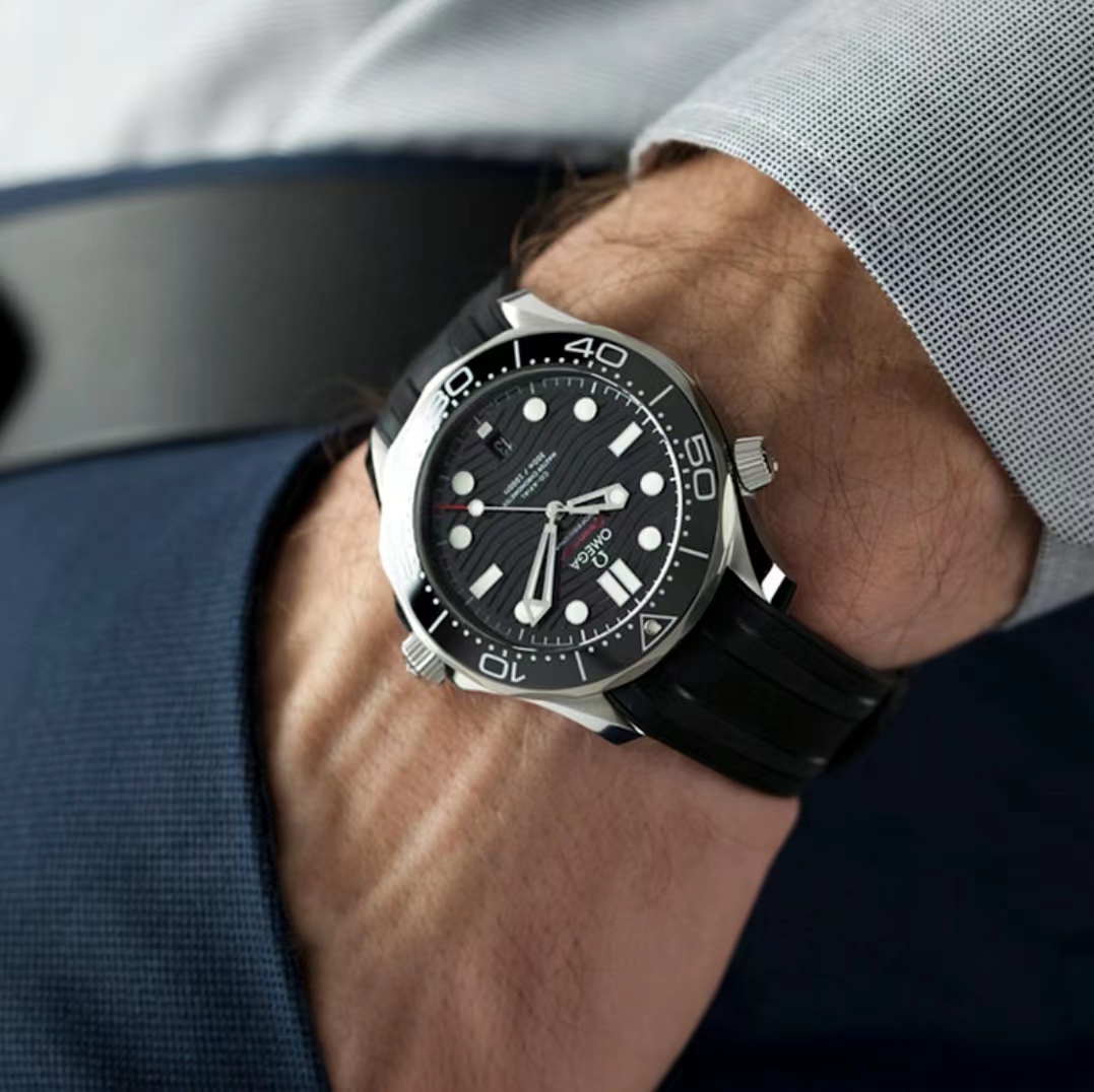 OMG Seamaster Master detail 6