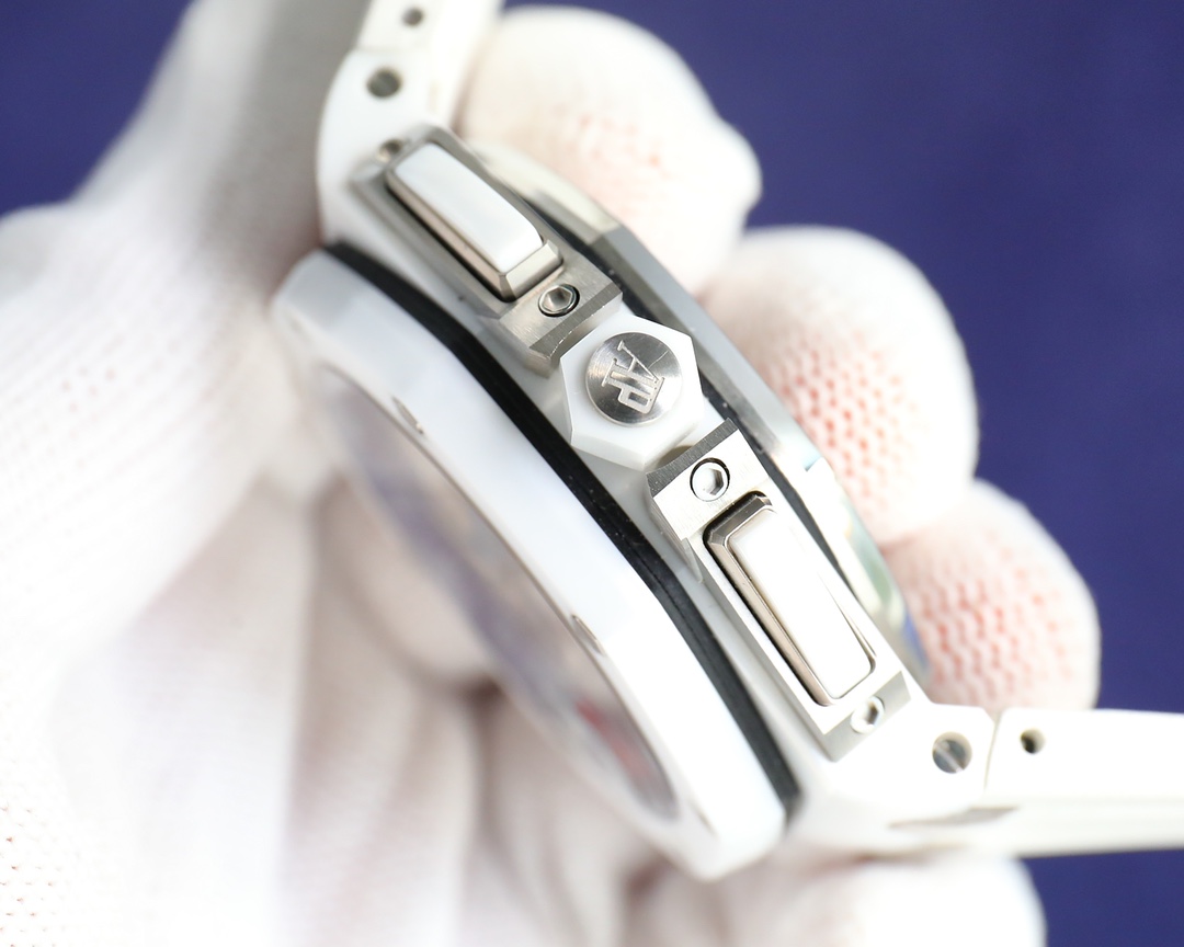 APS 26402 Royal Oak Watch detail 5