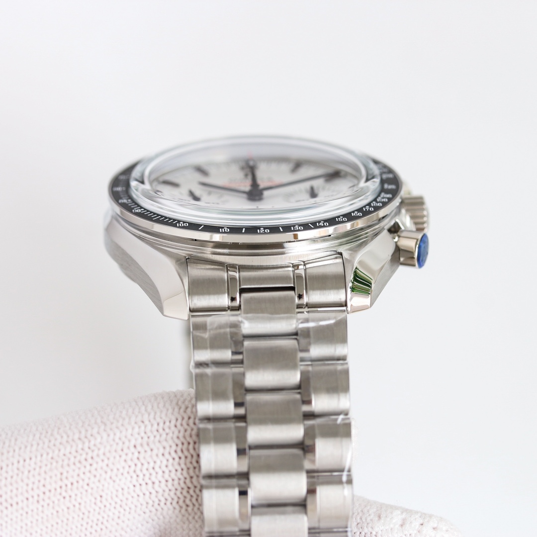 OMG Speedmaster 310.30.42.50.04.001 Movement 3861 Dial 42mm White Steel Strap detail 7