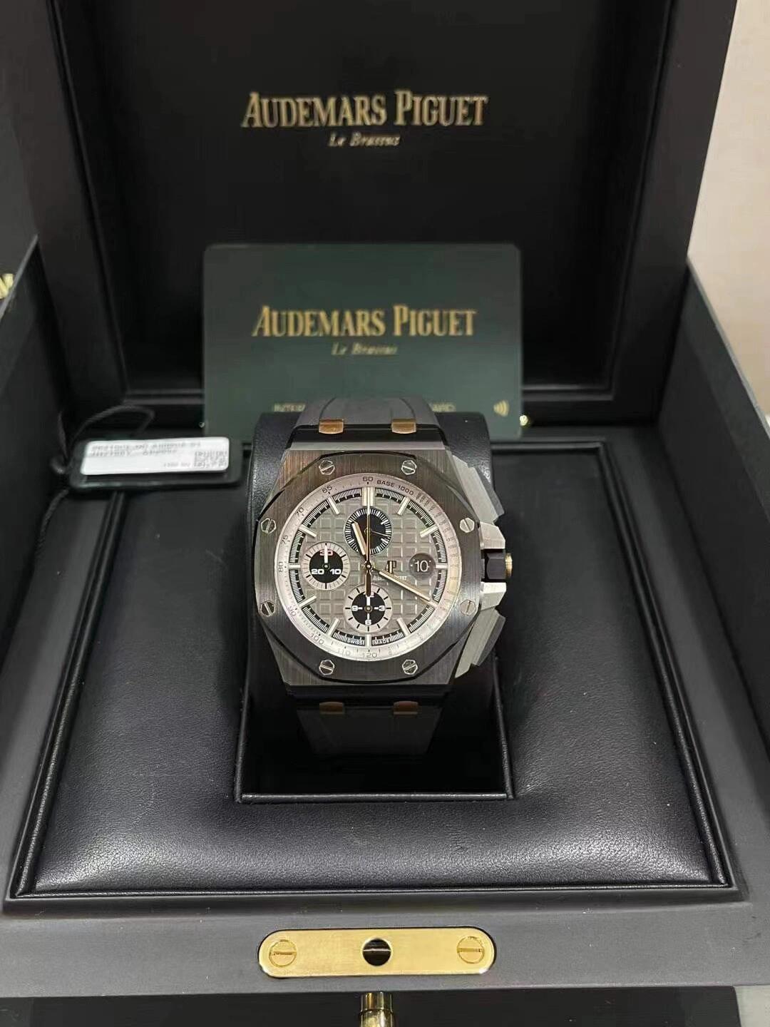 APS Royal Oak Chronograph Watch detail 7