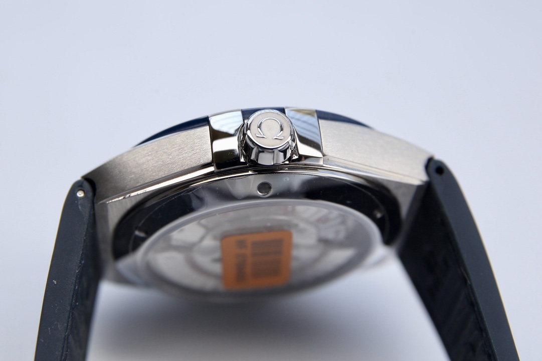OMG Constellation 41mm Four Options Available detail 2