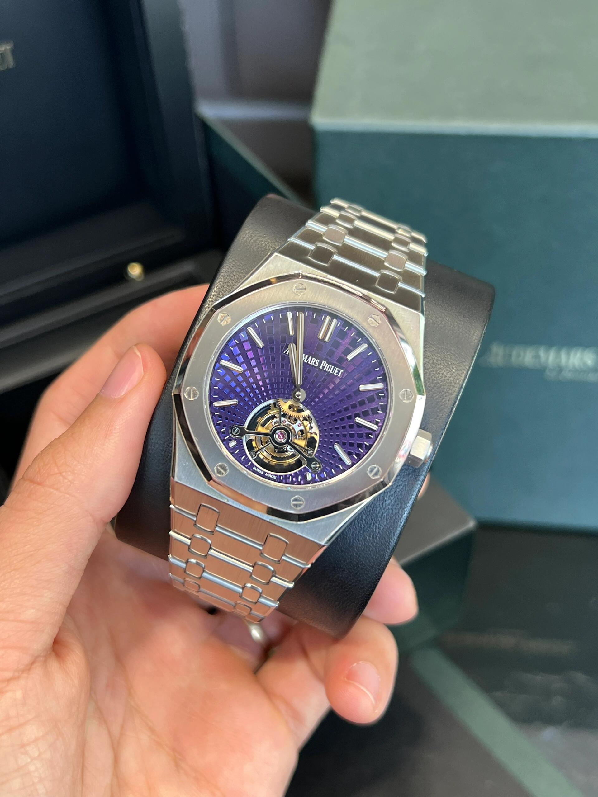 APS Extra Thin Tourbillon detail 6