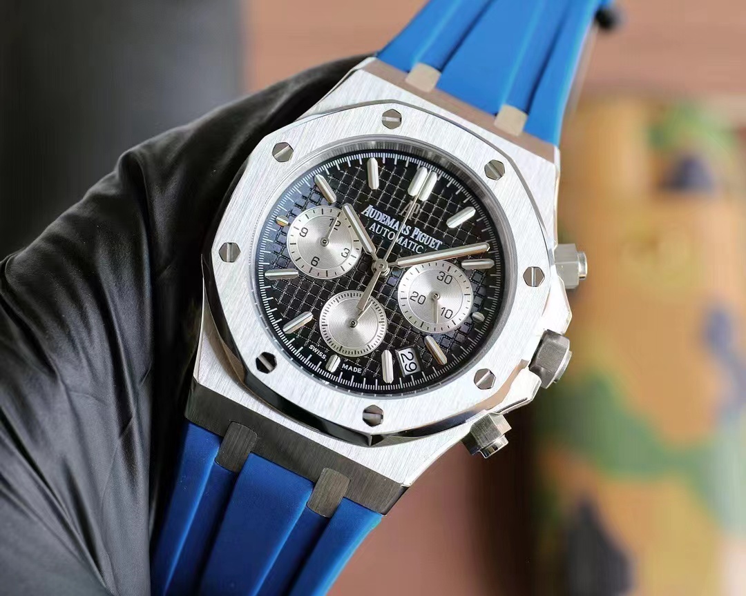 APS Royal Oak Chronograph detail 2