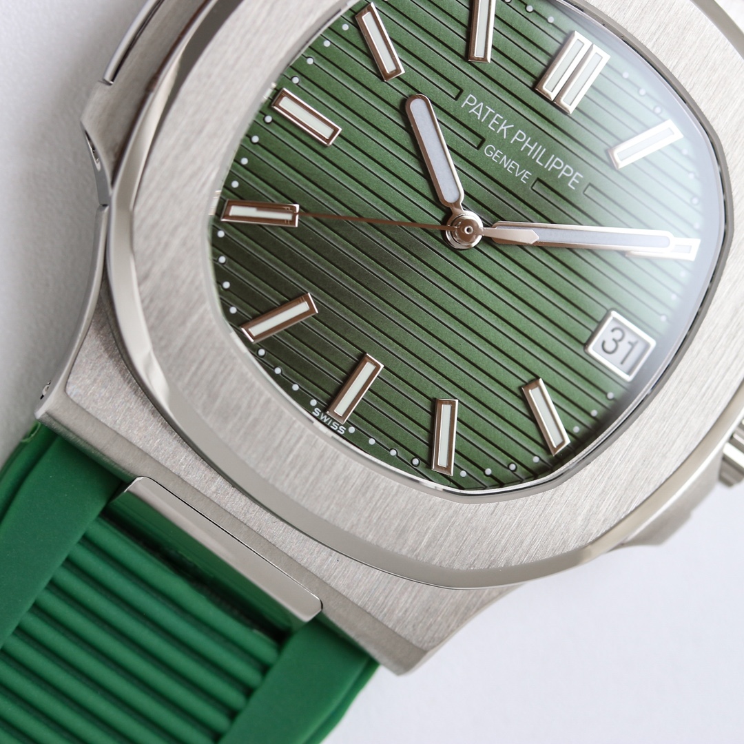 PP Nautilus 5711 Green Dial Rubber detail 4