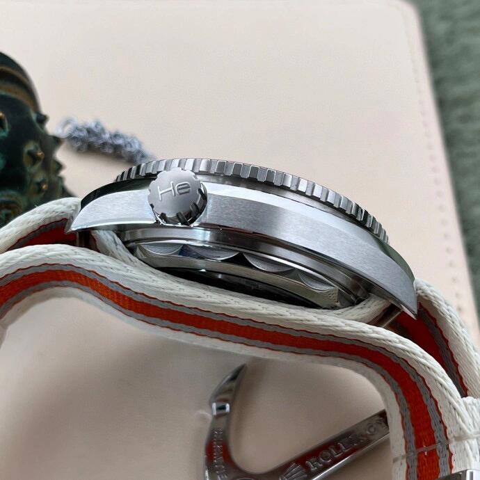 Seamaster Planet Ocean detail 6